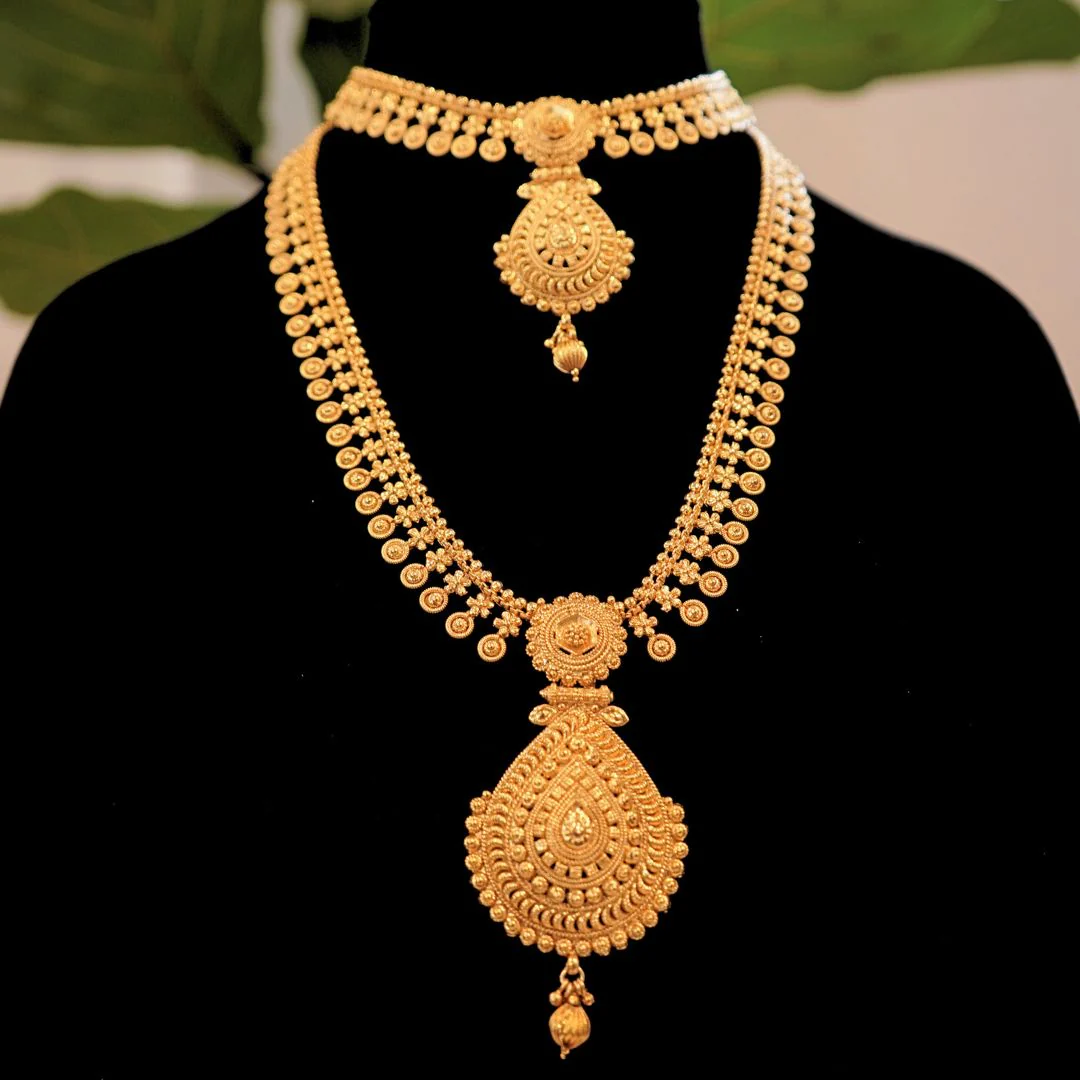 Aaravi Necklace Set