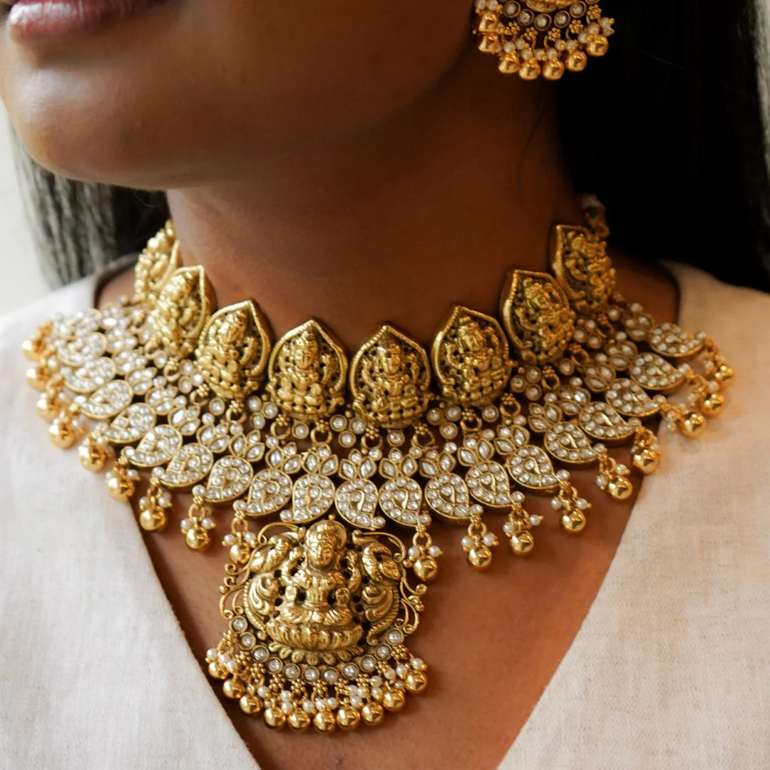 Jenisha Necklace Set