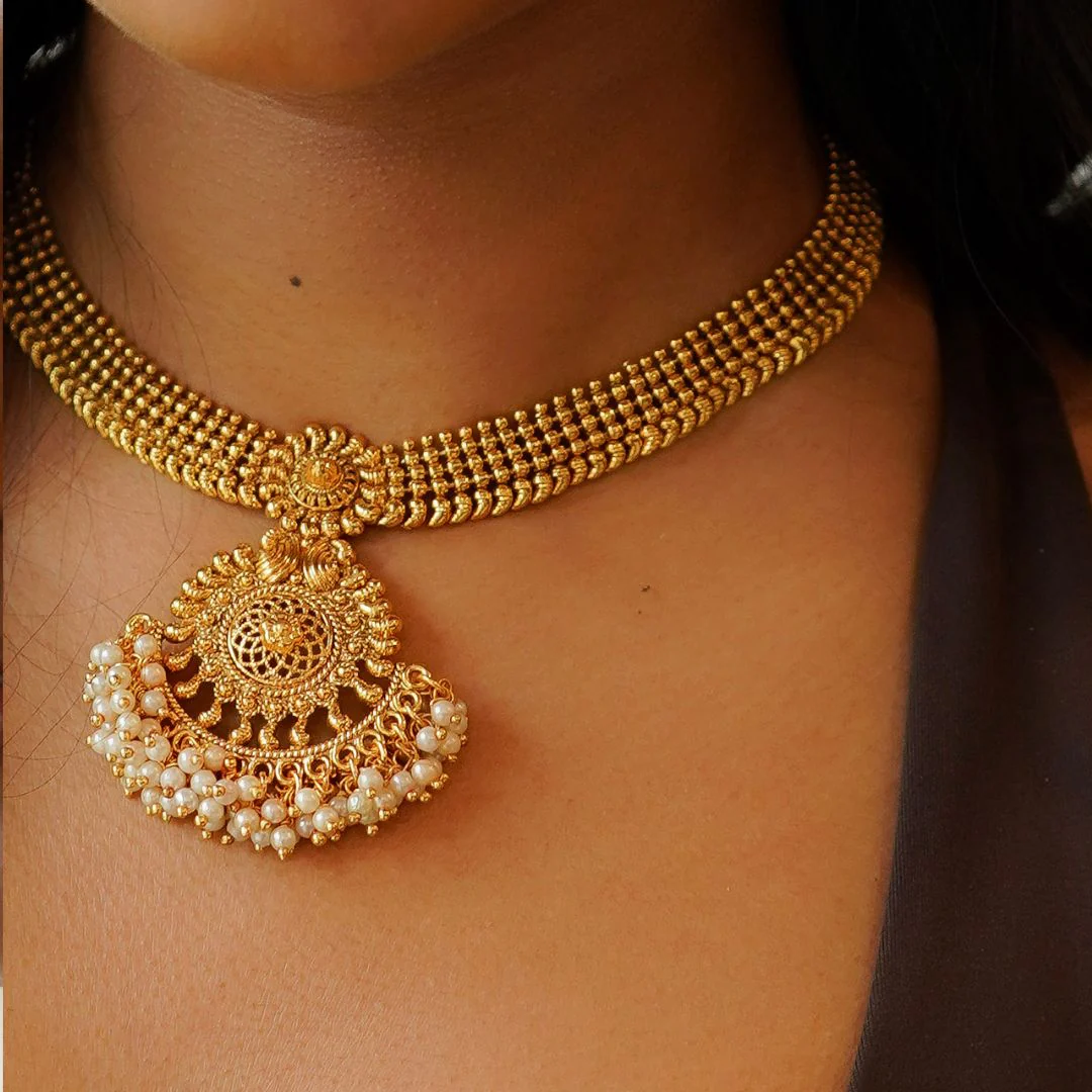 Kawsi Necklace Set