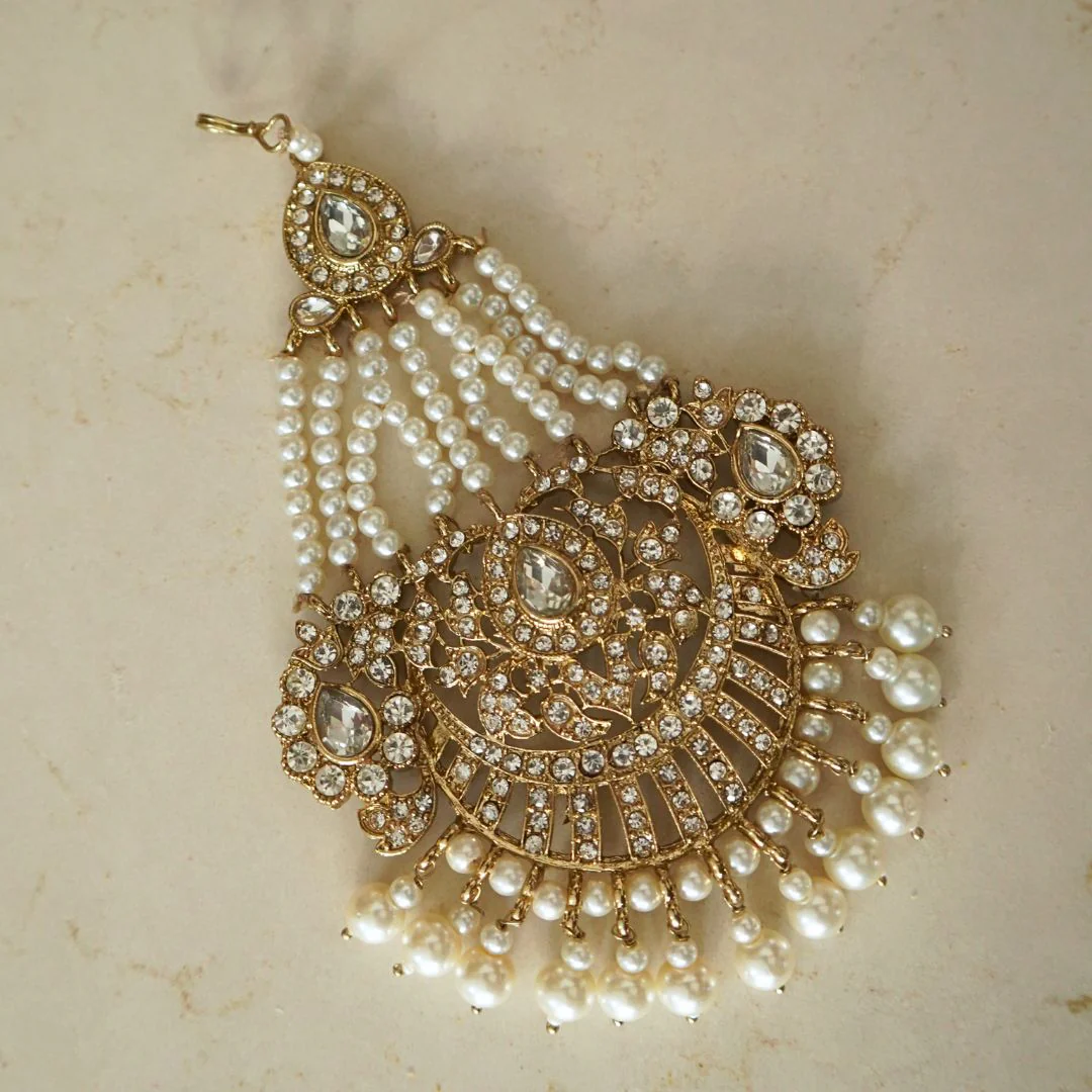 Manisha Necklace Set - Image 3