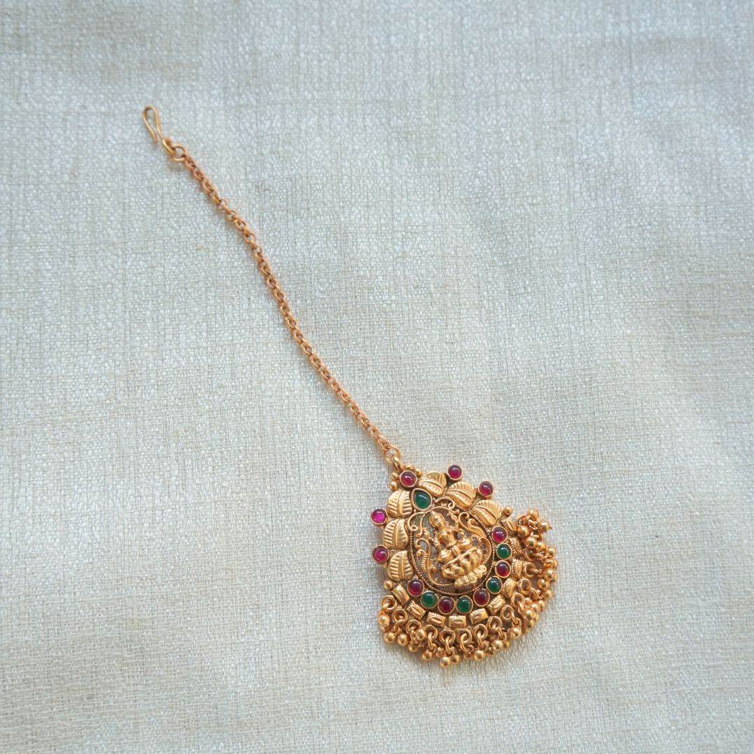 Parvati Tikka / Uchi Pattam
