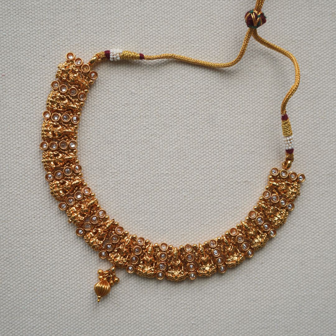 Suganya Necklace Set