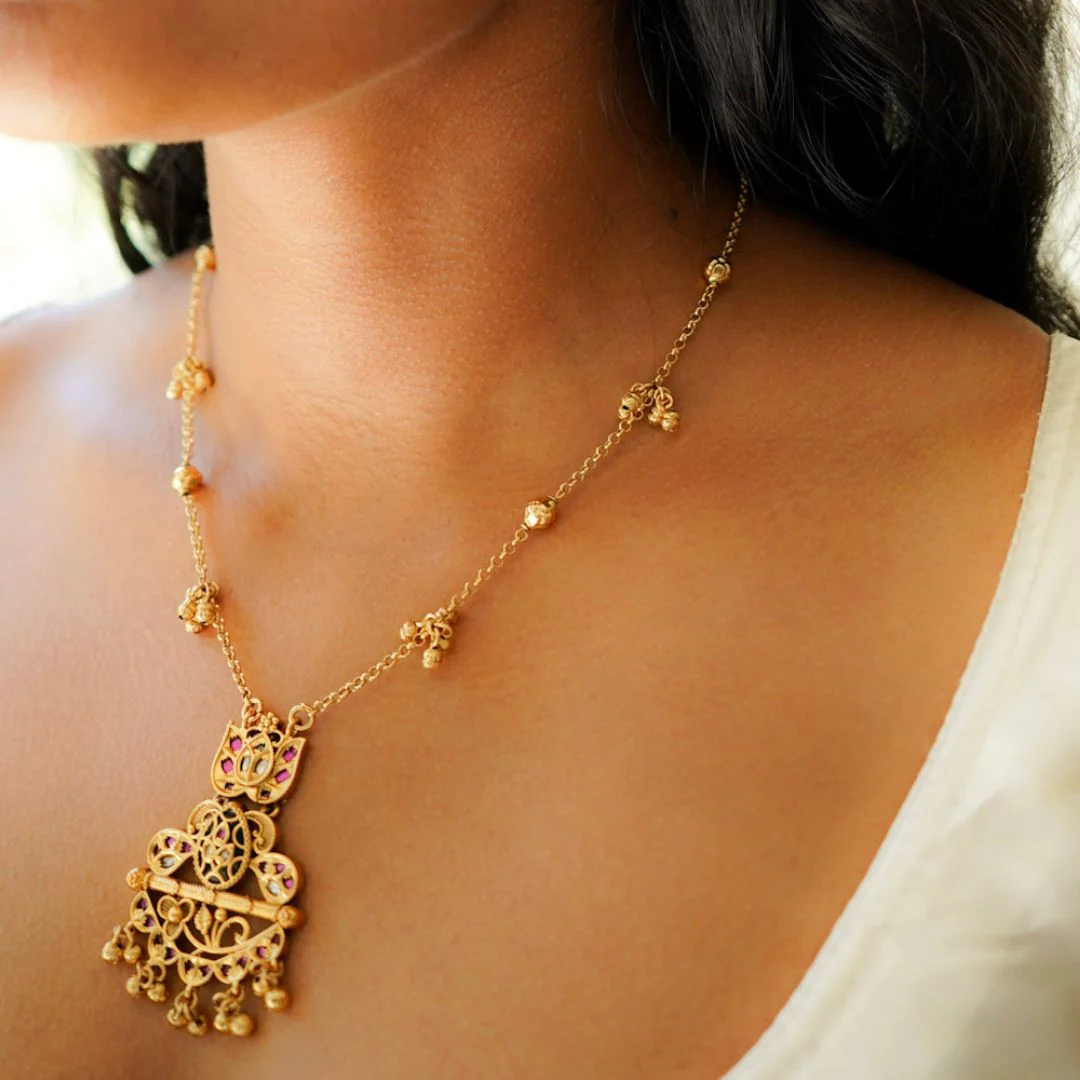 Tanishka Necklace Set