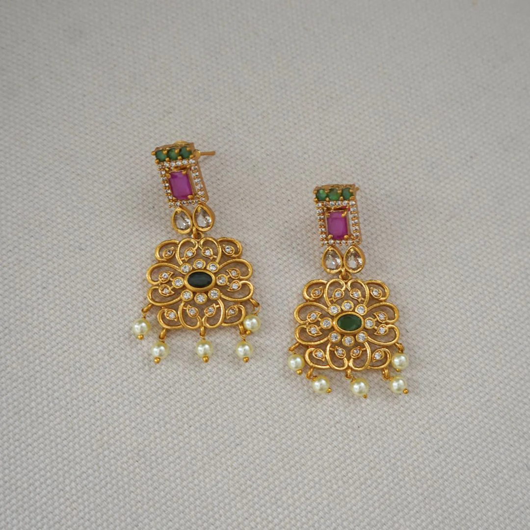Yalini II Necklace Set - Image 2