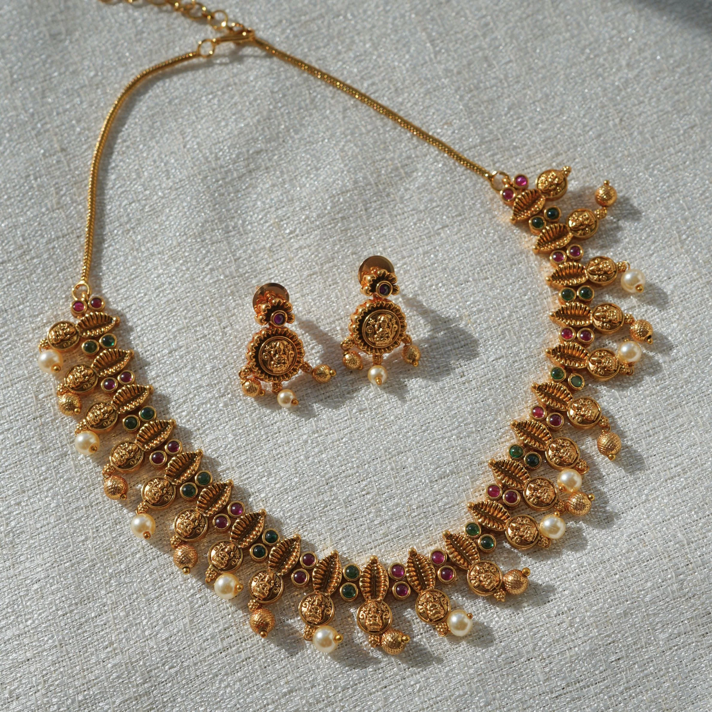 Yamini Necklace Set